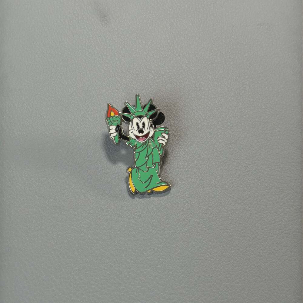 Disney Store Minnie Mouse NYC Statue of Liberty Enamel Pin 2010
